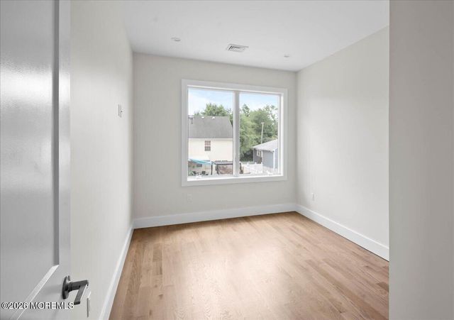 557 Lillie Road, Toms River, NJ 08753