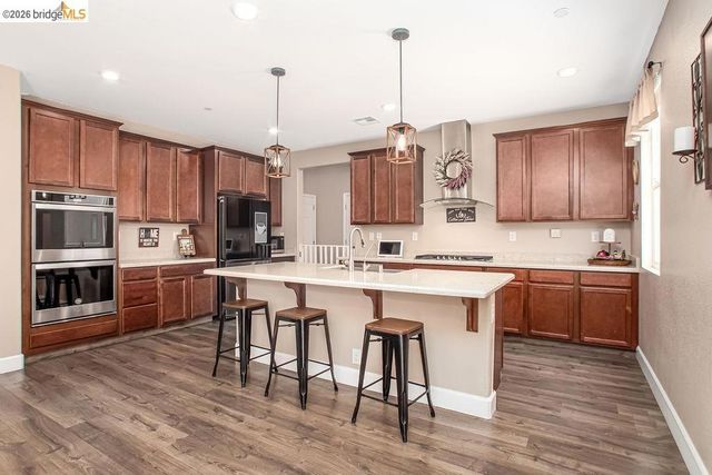 2371 Cornwall Ave, Manteca, CA 95337