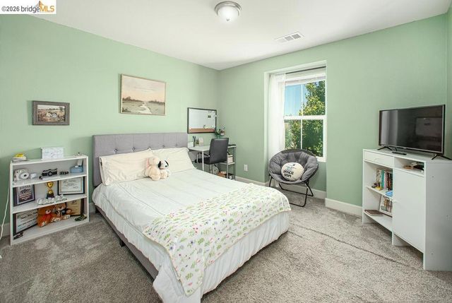 2371 Cornwall Ave, Manteca, CA 95337