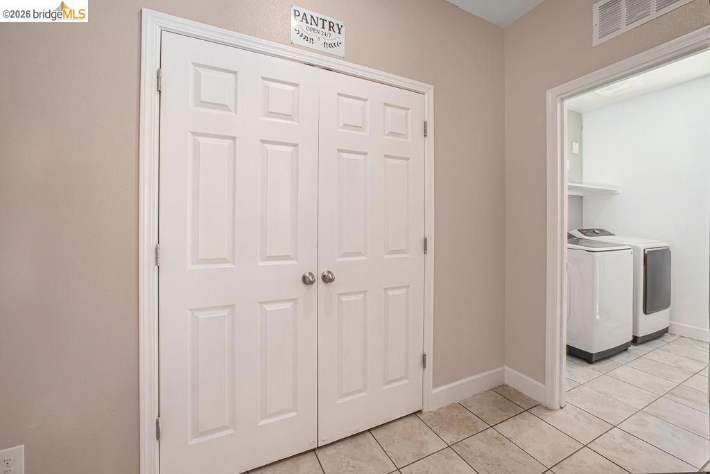 Image 14 of property listing at 2371 Cornwall Ave, Manteca, CA 95337