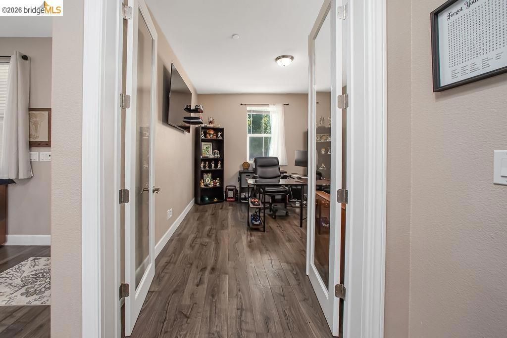 Image 18 of property listing at 2371 Cornwall Ave, Manteca, CA 95337