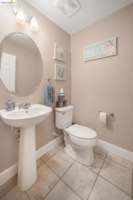 Image 20 of property listing at 2371 Cornwall Ave, Manteca, CA 95337