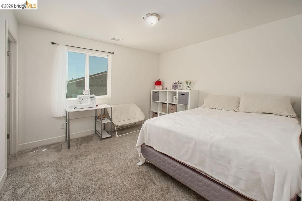 Image 28 of property listing at 2371 Cornwall Ave, Manteca, CA 95337