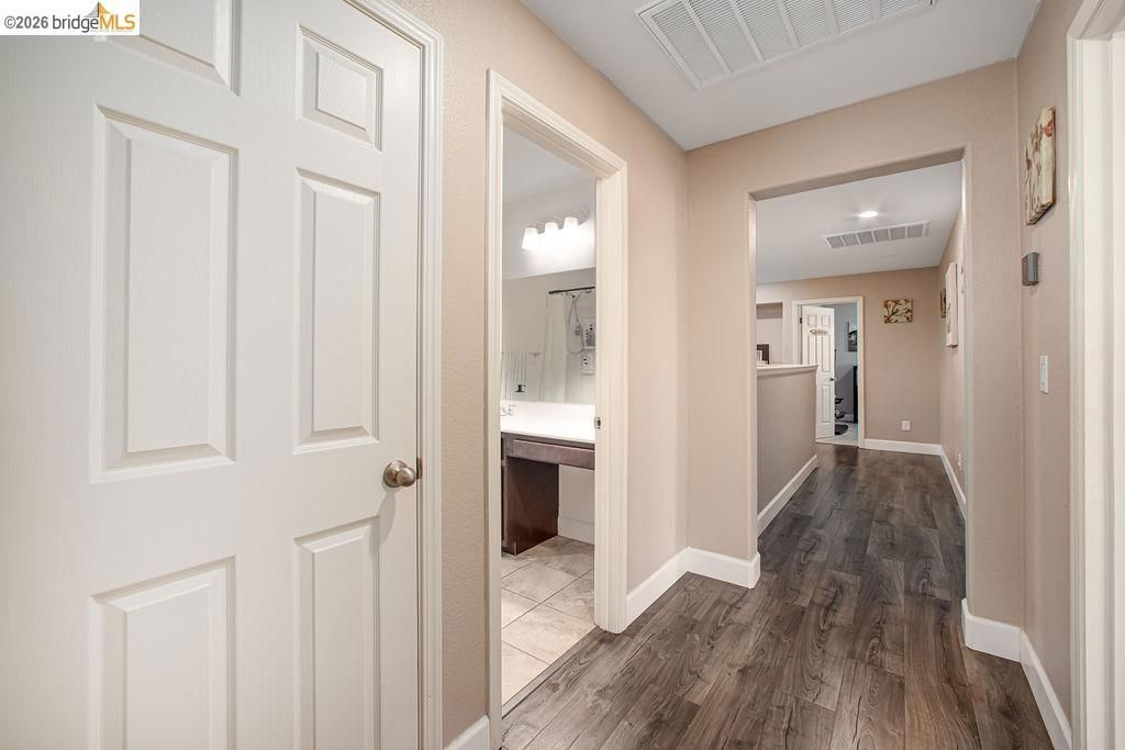 Image 29 of property listing at 2371 Cornwall Ave, Manteca, CA 95337