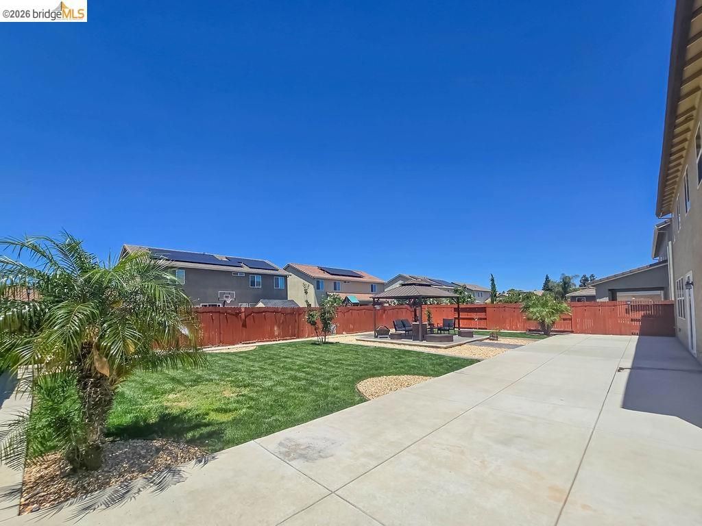 Image 47 of property listing at 2371 Cornwall Ave, Manteca, CA 95337