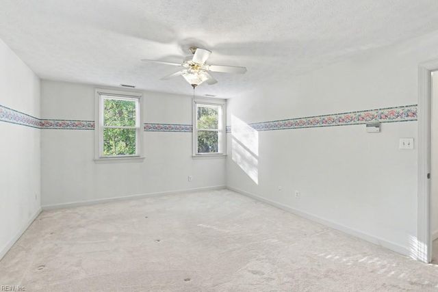 104 Compass CT, Yorktown, VA 23693