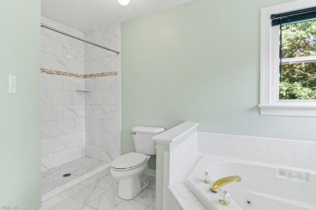 104 Compass CT, Yorktown, VA 23693