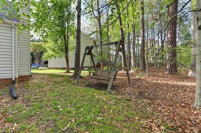 104 Compass CT, Yorktown, VA 23693