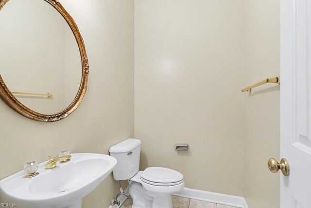 104 Compass CT, Yorktown, VA 23693