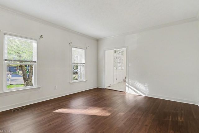 104 Compass CT, Yorktown, VA 23693