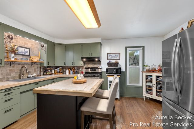 139 S Vosper Street, Saranac, MI 48881