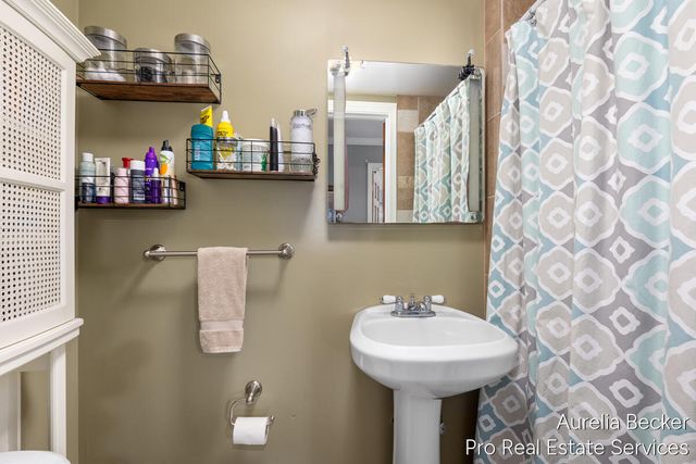 139 S Vosper Street, Saranac, MI 48881