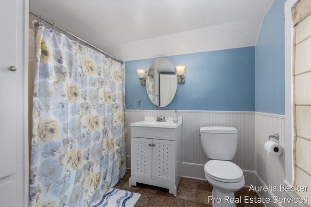 139 S Vosper Street, Saranac, MI 48881