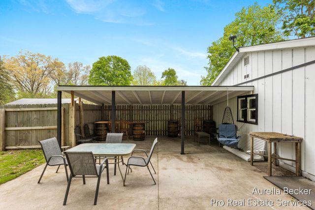 139 S Vosper Street, Saranac, MI 48881