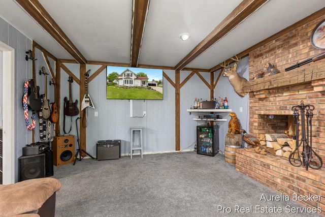 139 S Vosper Street, Saranac, MI 48881