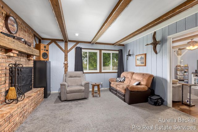 139 S Vosper Street, Saranac, MI 48881
