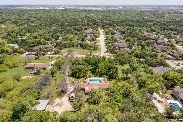 8651 Bindseil Ln, San Antonio, TX 78266