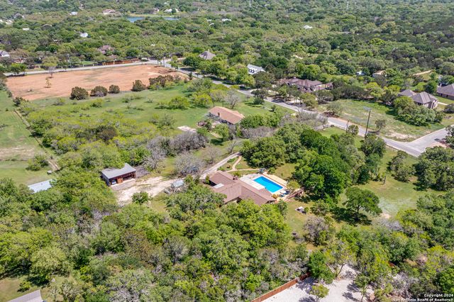 8651 Bindseil Ln, San Antonio, TX 78266