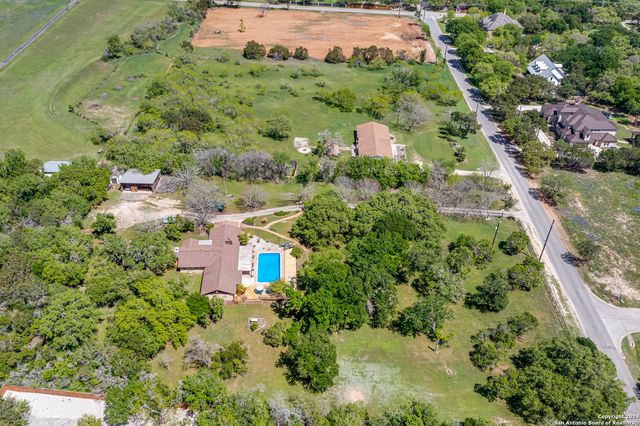 8651 Bindseil Ln, San Antonio, TX 78266