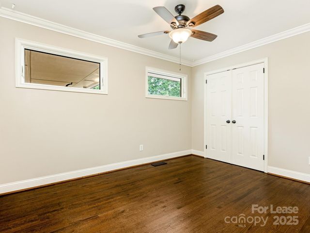 1174 Robinhood Circle, Charlotte, NC 28227