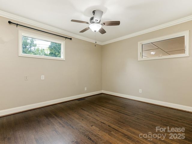 1174 Robinhood Circle, Charlotte, NC 28227