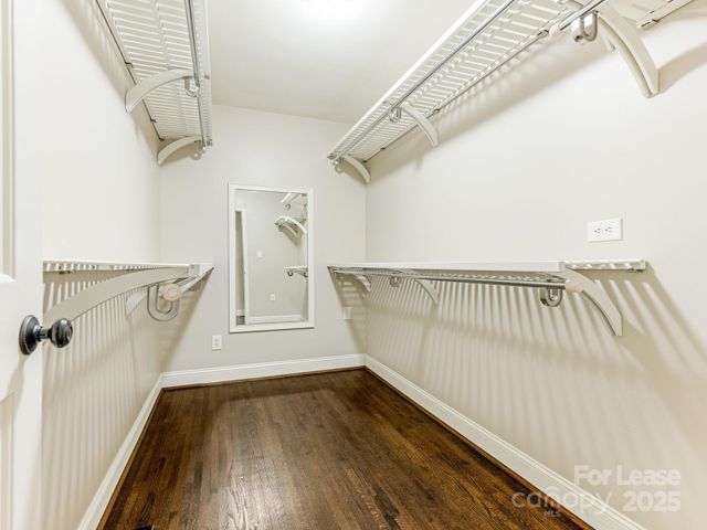 1174 Robinhood Circle, Charlotte, NC 28227