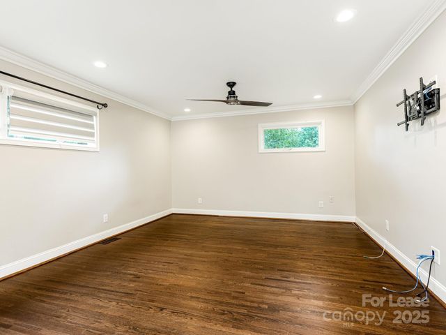 1174 Robinhood Circle, Charlotte, NC 28227