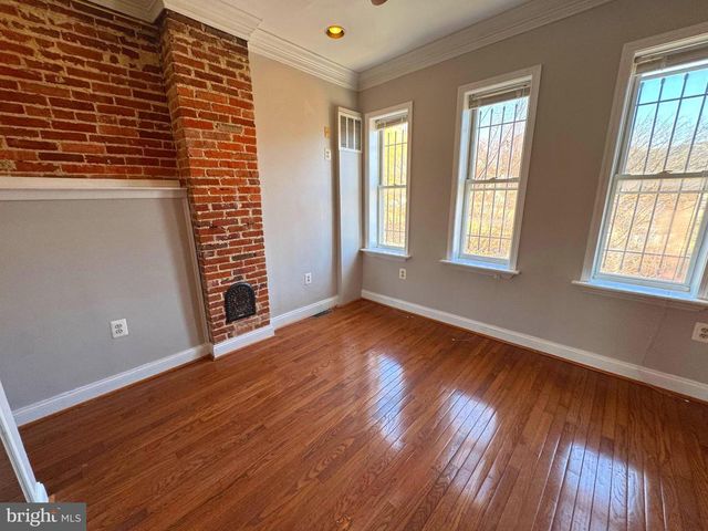 1303 W CROSS ST W, Baltimore, MD 21223