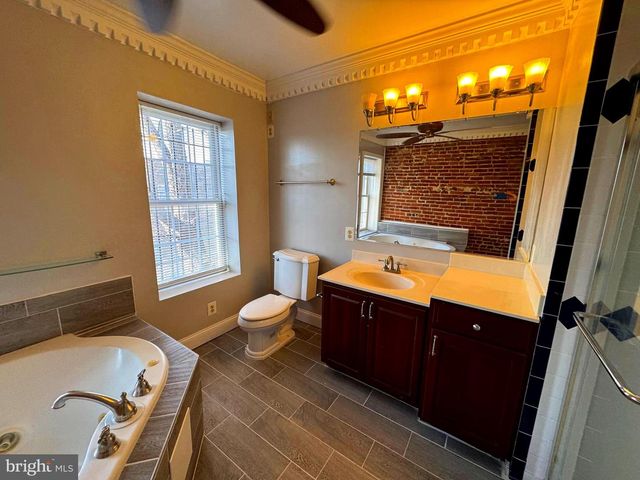 1303 W CROSS ST W, Baltimore, MD 21223