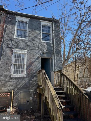 1303 W CROSS ST W, Baltimore, MD 21223
