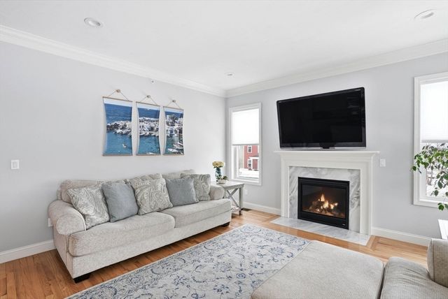 1 Sunflower Way, Plymouth, MA 02360