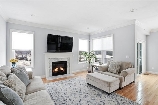 1 Sunflower Way, Plymouth, MA 02360