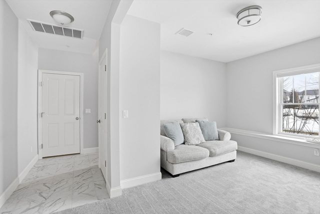 1 Sunflower Way, Plymouth, MA 02360