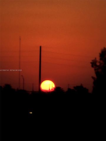 20400 W Country Club Dr 605, Aventura, FL 33180