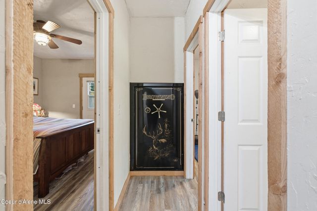 24554 N Estates DR, Athol, ID 83801