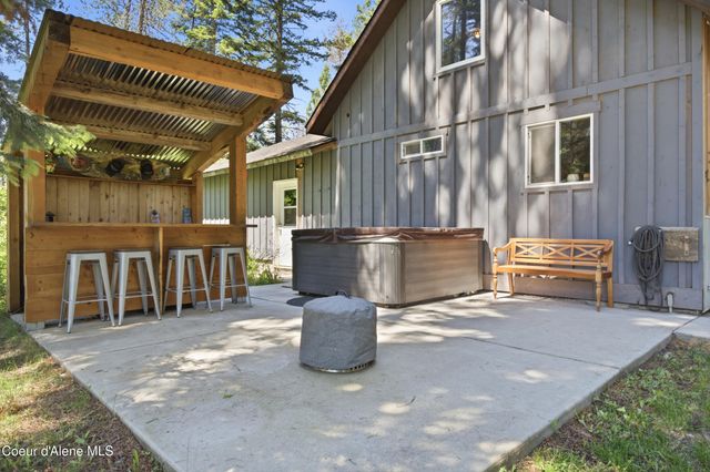 24554 N Estates DR, Athol, ID 83801