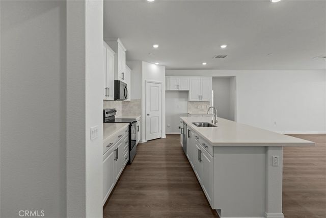 11735 Lasselle Street, Moreno Valley, CA 92557