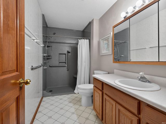 8523 Wyss Meadows Drive, Fort Wayne, IN 46819