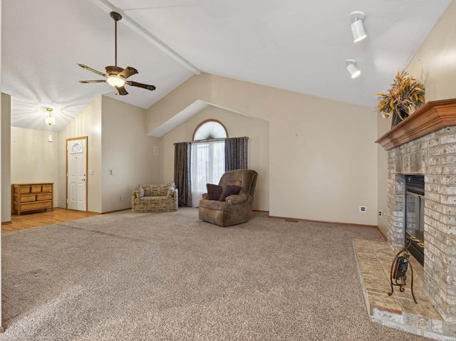 8523 Wyss Meadows Drive, Fort Wayne, IN 46819