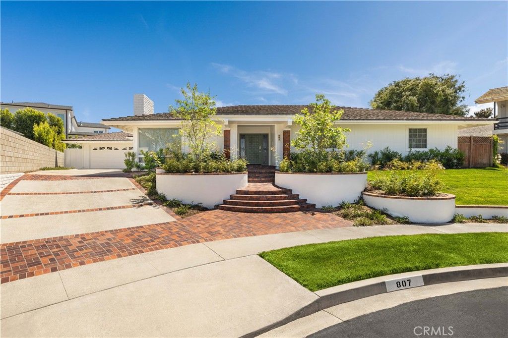 Image 1 of property listing at 807 Aldebaran Circle, Newport Beach, CA 92660