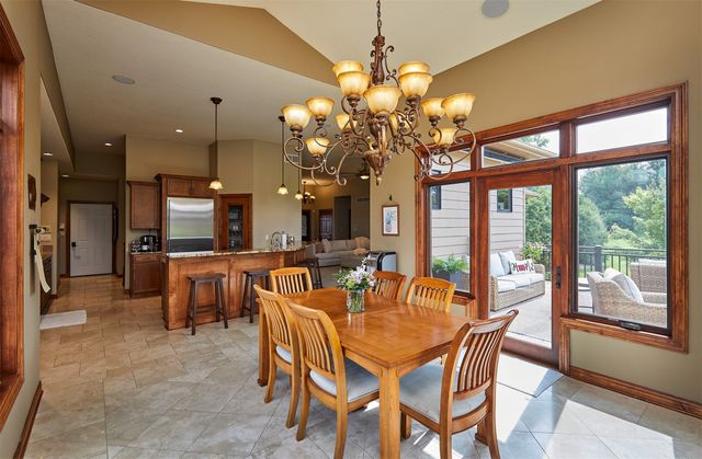 9127 NW 72nd Circle, Johnston, IA 50131