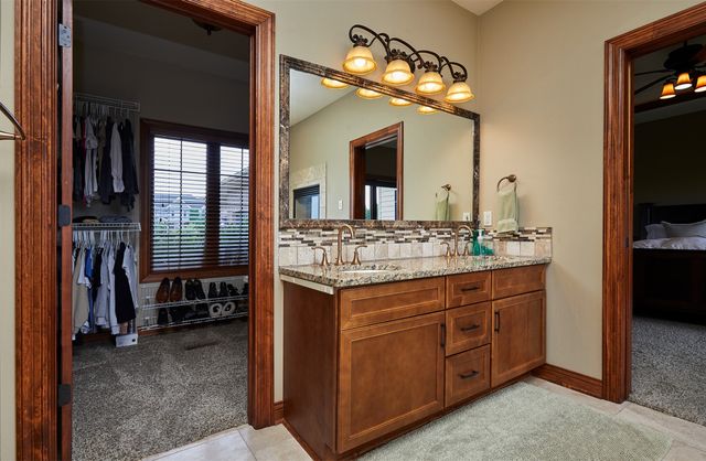 9127 NW 72nd Circle, Johnston, IA 50131