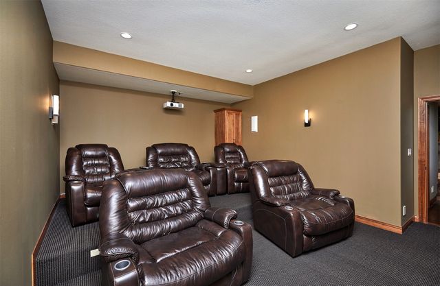 9127 NW 72nd Circle, Johnston, IA 50131