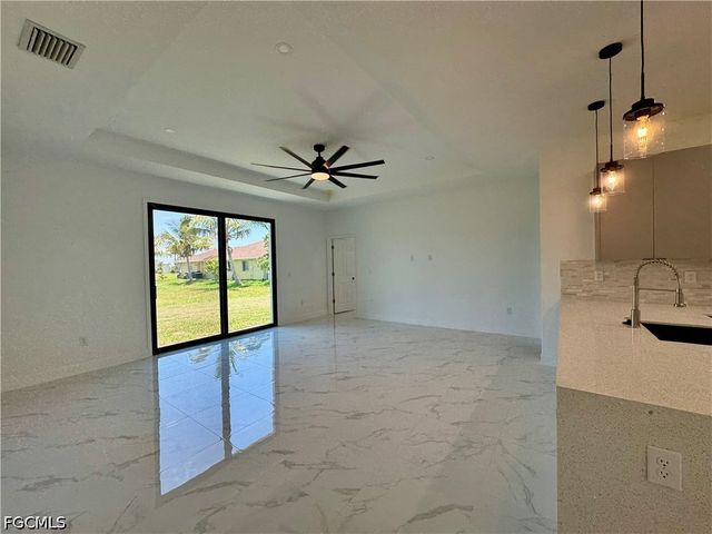 1208 NW 25th PL, Cape Coral, FL 33993