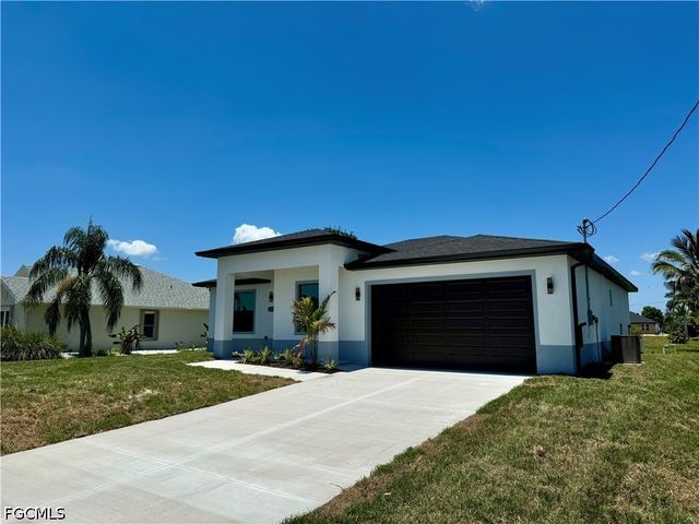 1208 NW 25th PL, Cape Coral, FL 33993