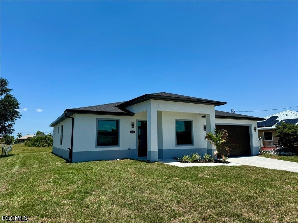 1208 NW 25th PL, Cape Coral, FL 33993