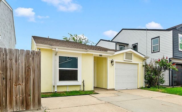 4508 Stanford Court, Houston, TX 77041