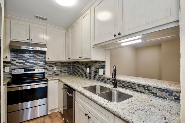 4508 Stanford Court, Houston, TX 77041