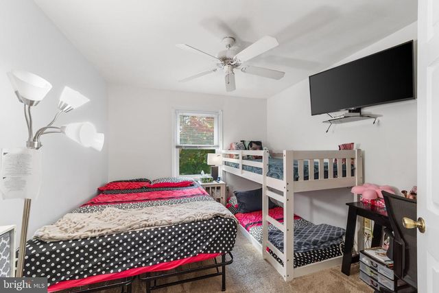 1071 HUGHES DR, Hamilton, NJ 08690