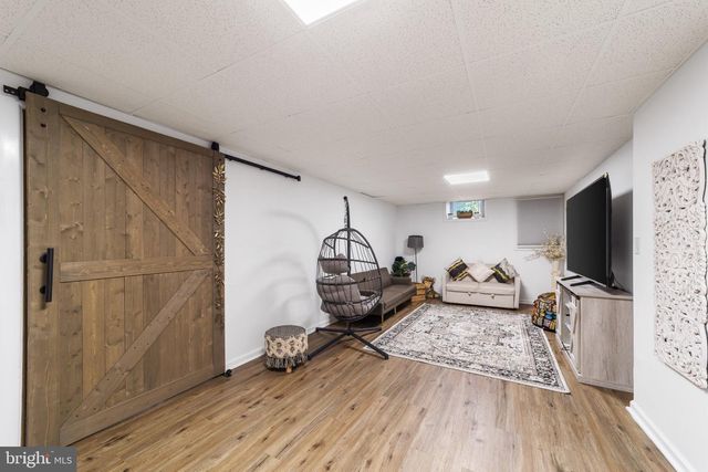 1071 HUGHES DR, Hamilton, NJ 08690